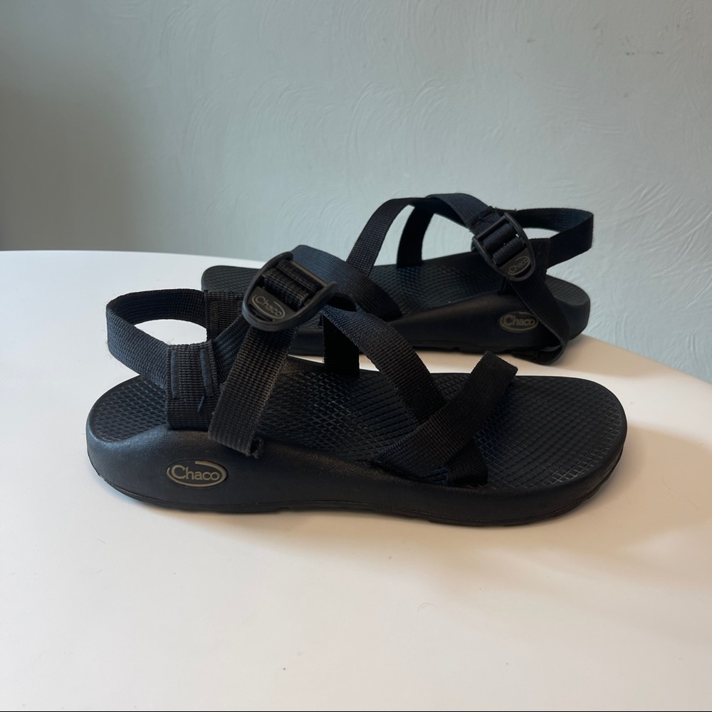 Chaco Women's Z1 CLASSIC Z / 1 Sport Sandals  Slip on - Black J105414 - US 9 M